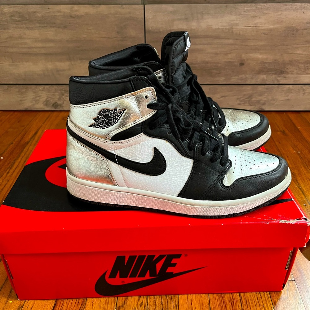 Women’s Air Jordan 1 High OG in size 10